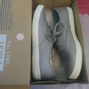 Metallic Silver Keds